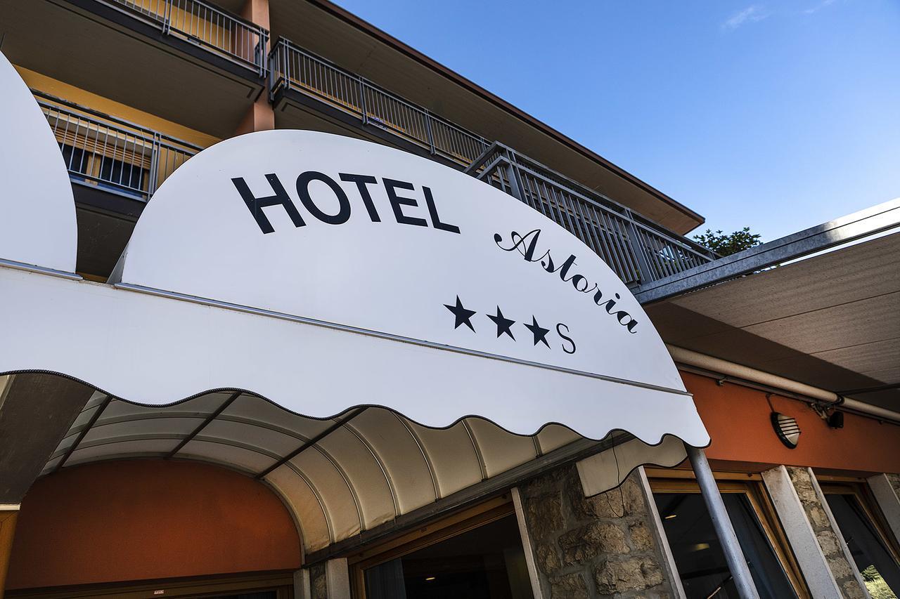 Hotel Astoria - 3Stelle S Мальчезине Экстерьер фото